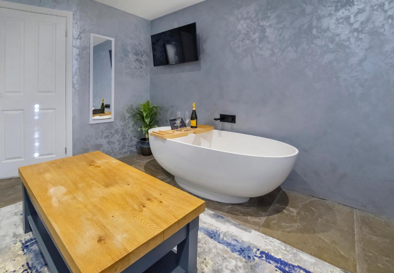 The Stables Luxury House With Hot Tub Apartment York Exterior photo